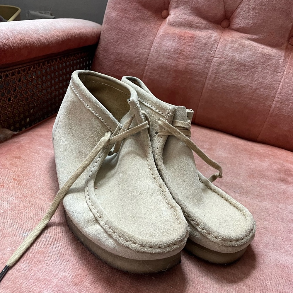 Clarks Wallabees